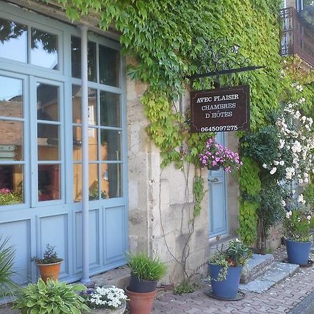 Avec Plaisir Saint-Plaisir Exterior foto