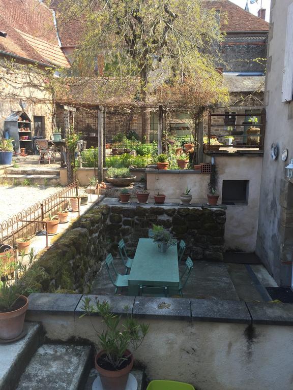 Avec Plaisir Saint-Plaisir Exterior foto